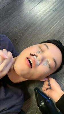 沅芷大人浓痰烟灰封眼吐狗嘴 bf46255