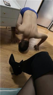 佳禾小妈超重度鞭打/高跟长靴踩踏 bf46232