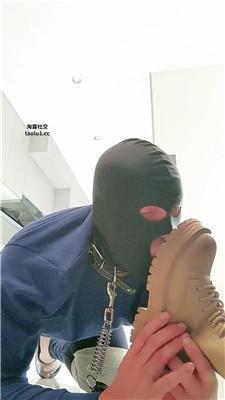 鱼主圣水嘴洗丝袜/舔脏鞋底/脚下喂食 JS241113-12