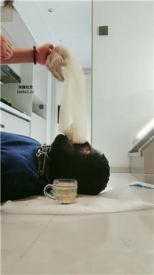 鱼主圣水嘴洗丝袜/舔脏鞋底/脚下喂食 JS241113-12