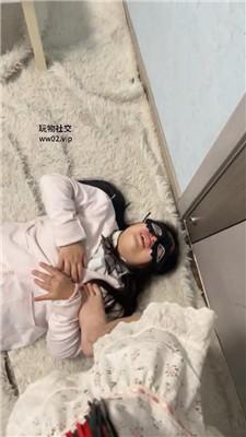 小凤梨裸足踩你们的女神犬 bf49933