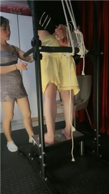 北京艾琳双S-跪舔白袜肉丝jio/吊绑虐打 bf46235