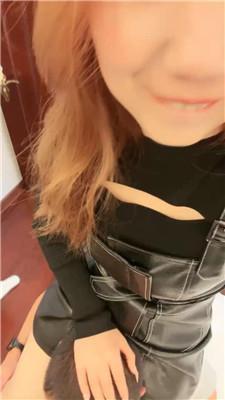 语阳白袜脚踩地毯奴 JS241026-7