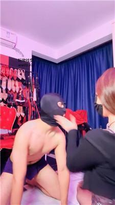 予涵连环抽耳光/骑狗脖 bf46207