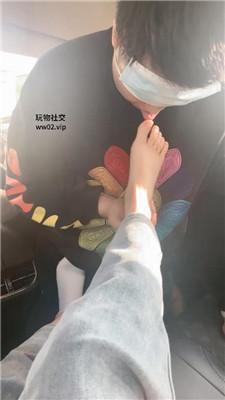 萱萱车内白袜恋足舔 JS241025-6