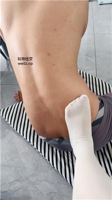 恩恩白丝脚踩虐/舔圣水 JS241109-20