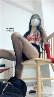 丝雯铆钉高跟踩踏/胯下羞辱/拍子打/黑丝脚舔/坐脸窒息 bf47198