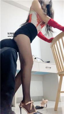 丝雯铆钉高跟踩踏/胯下羞辱/拍子打/黑丝脚舔/坐脸窒息 bf47198