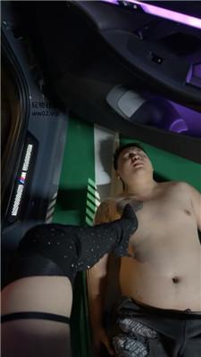 玥樾性感女神车库调奴才 JS241118-31