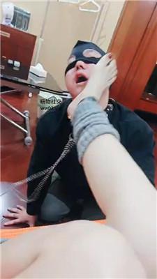 女神mio掐脖抽耳光/裸足蹂躏/玩狗舌 JS241118-26