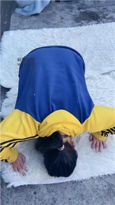 沐沐大大母畜-精神小妹户外虐舍友 JS241129-42