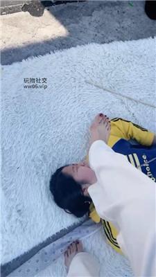 沐沐大大母畜-精神小妹户外虐舍友 JS241129-42