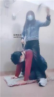 奇了怪了脏运动鞋白袜踩虐/鞭打胯下辱 JS241130-4