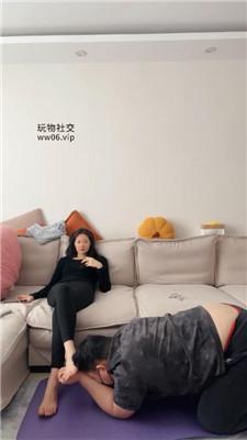 埋汰瑜伽裤女神虐教练狗 bf47600