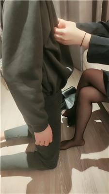 青岛00后学生主骑狗背坐脸窒息/长靴踩虐/白袜捂脸窒息 JS241206-6