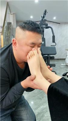 麋鹿银儿双S-连环耳光/踢裆/重度踢踹/拽发虐/膝盖顶裆 bf48100