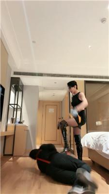 爵恋霸主捆绑重度鞭打/长靴踢踹/腿绞窒息 bf47929
