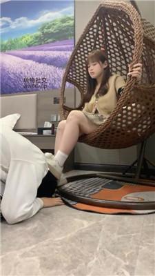 妍琦骑马狗爬/重度鞭打/小白鞋白袜踢踹/强制闻卫生巾 bf47937