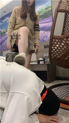 妍琦骑马狗爬/重度鞭打/小白鞋白袜踢踹/强制闻卫生巾 bf47937