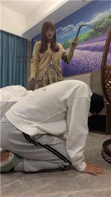 妍琦骑马狗爬/重度鞭打/小白鞋白袜踢踹/强制闻卫生巾 bf47937