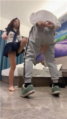 芷琦大大连环踢裆/滴蜡/跪舔长靴裸足/狗链遛狗 bf47935