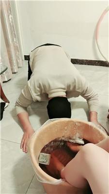 美容院伺候主人沐足-恋足舔 JS241208-23