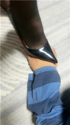 伊潼双S-高跟黑丝踩虐/转胯狗爬/五花大绑鞭打/囚禁狗笼 bf47880