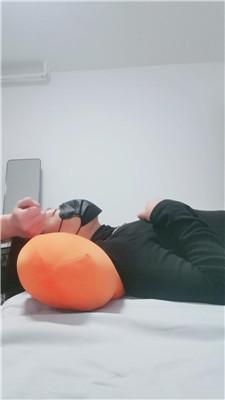 璃茉老师母畜-下跪伺候主人 JS241216-9