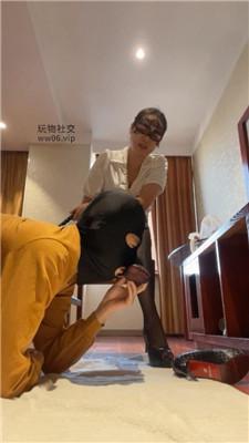 颜主高跟黑丝踩踏/坐脸窒息 bf48307