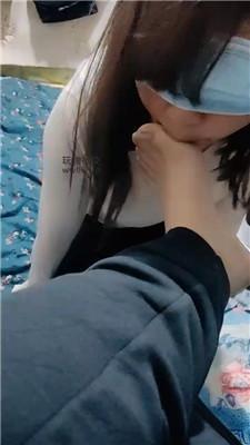 伪娘和人妻变装奴喝圣水舔臭脚 JS241214-7