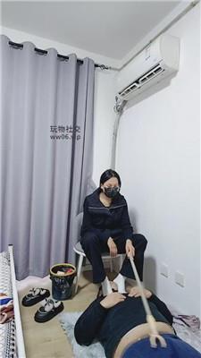 上海汤圆衣叉虐打白袜脚玩虐 241213-7