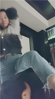 倾城近距离裸足狂舔 JS241213-38