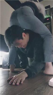 倾城近距离裸足狂舔 JS241213-38