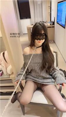 玥樾超美模特母畜-高跟黑丝脚下奴 bf48205