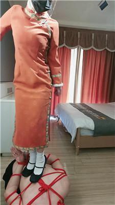 薇薇情侣主五花大绑/封嘴虐打/皮鞋白袜踩 bf48217