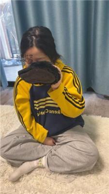 小凤梨闻舔臭鞋/自己抽耳光 JS241213-43