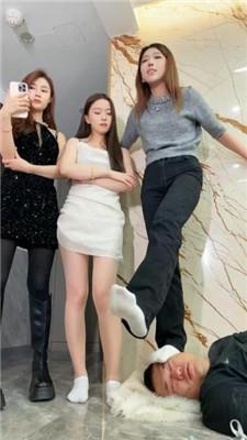 麋鹿银儿3女S踩头专场 bf48125