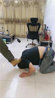 薇薇情侣主狗链遛狗爬行/脏鞋踩踏喂食 bf48132