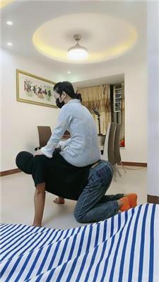 薇薇情侣主狗链遛狗爬行/脏鞋踩踏喂食 bf48132