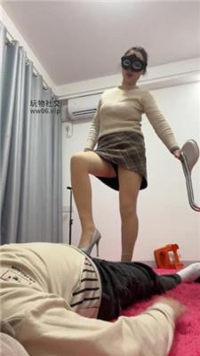 姗姗居高临下高跟踩踏/鞭打 JS241212-14