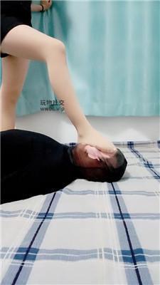 樊儿坐脸窒息/肉丝脚踩踏狂舔 bf48146