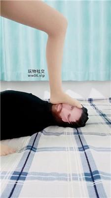 樊儿坐脸窒息/肉丝脚踩踏狂舔 bf48146