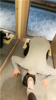 安主子逛街后原味鞋袜虐绿帽/圣水淋浴 bf48138