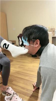 安主子逛街后原味鞋袜虐绿帽/圣水淋浴 bf48138