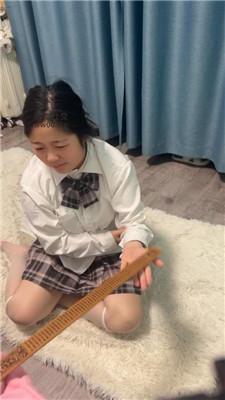 小凤梨闺蜜犬被抽的很开心 bf48140