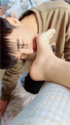 桃桃樱调奶狗-原味白棉袜裸足狂舔 JS241221-18