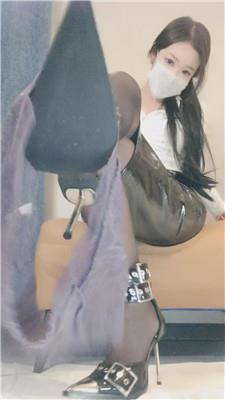 白桃教训偷内库的贼 241220-10