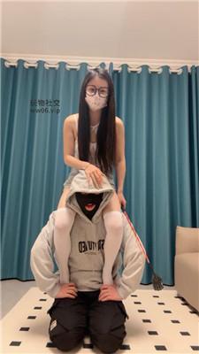 辣辣bb骑马骑脖转胯/白丝诱惑虐 bf48535