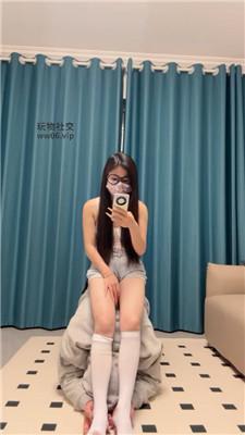 辣辣bb骑马骑脖转胯/白丝诱惑虐 bf48535