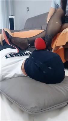 女S盈盈高跟黑丝美腿踩虐奴才 JS241222-3